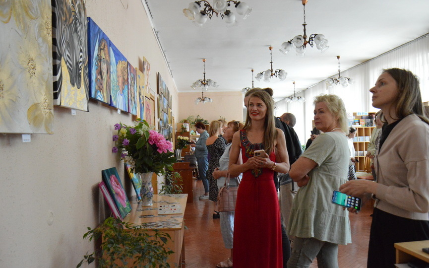 vystavka-v-biblioteke_01.jpg