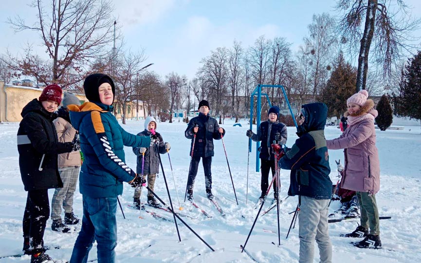 12-shkola-22-01-22-lyzhi.jpg