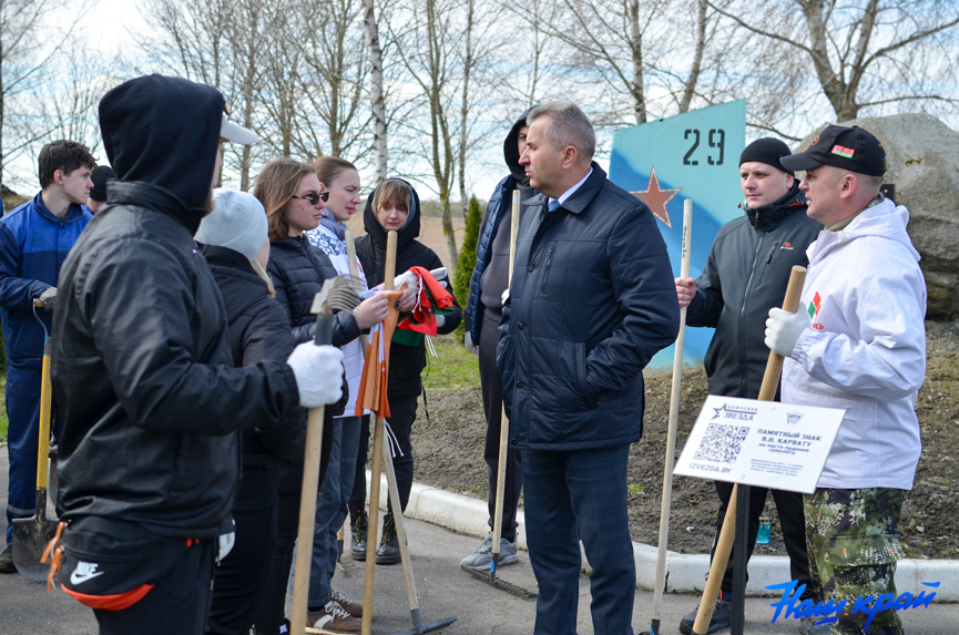 10-04-(3).jpg 10-04-(3).jpg