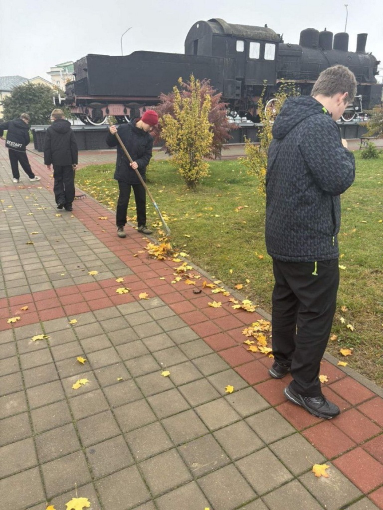 2025-10-17_18-45-20).jpg 2025-10-17_18-45-20).jpg