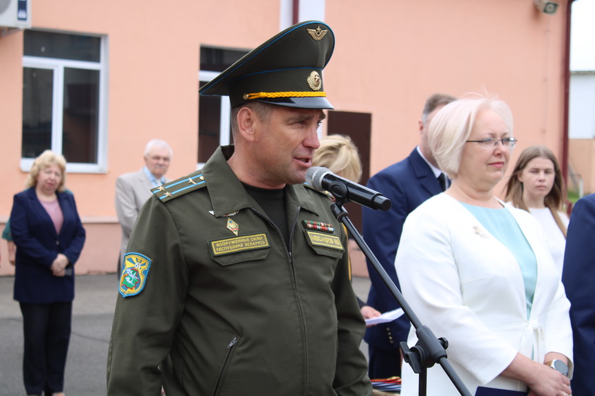 12-06-(2).JPG
