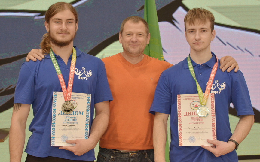 baranovichskie-studenty-dostojno-vystupili-na-respublikanskoj-universiade-po-armrestlingu-_1 (2).jpg