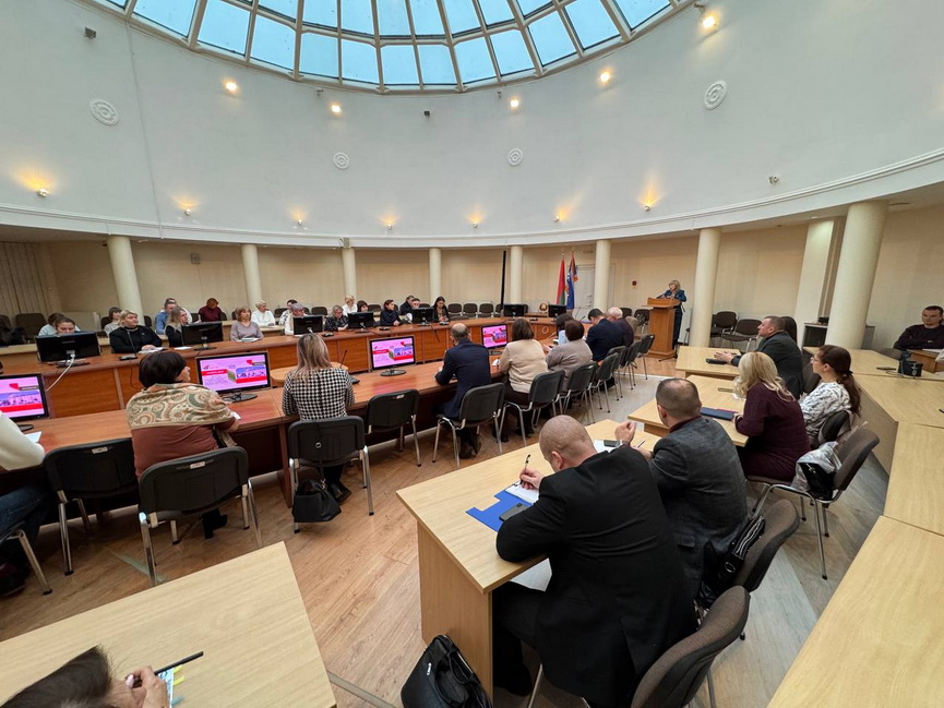 2025-11-28_11-00-3).jpg 2025-11-28_11-00-3).jpg