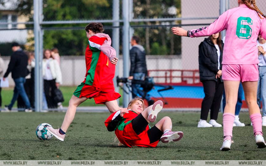 turnir-speshial-olimpiks-po-zhenskomu-futbolu-proshel-v-baranovichakh4.jpg