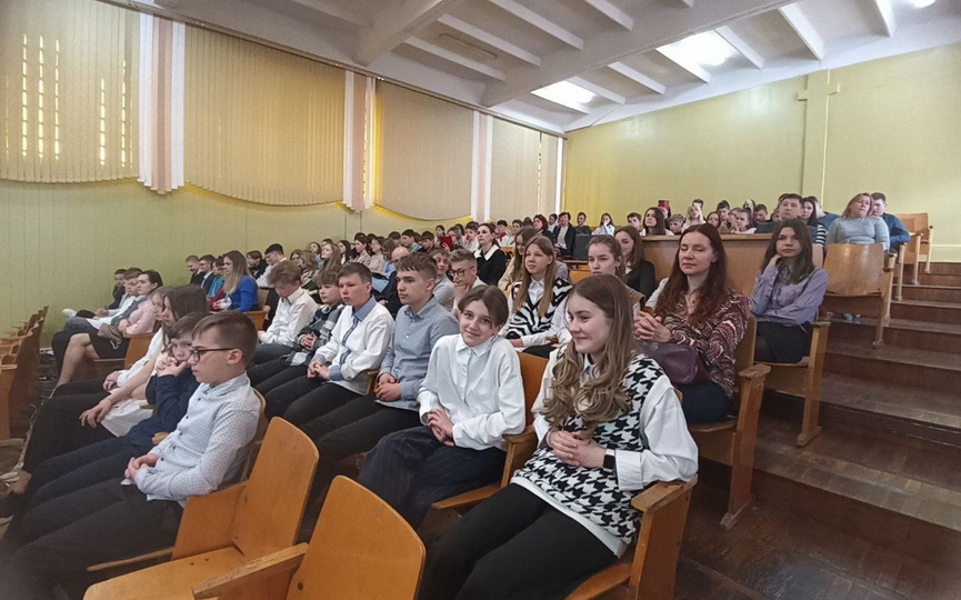 press-konferenciya-bezopasnoe-leto-dlya-shkolnikov-goroda-proshla-v-ssh-21-baranovichej_5.jpg