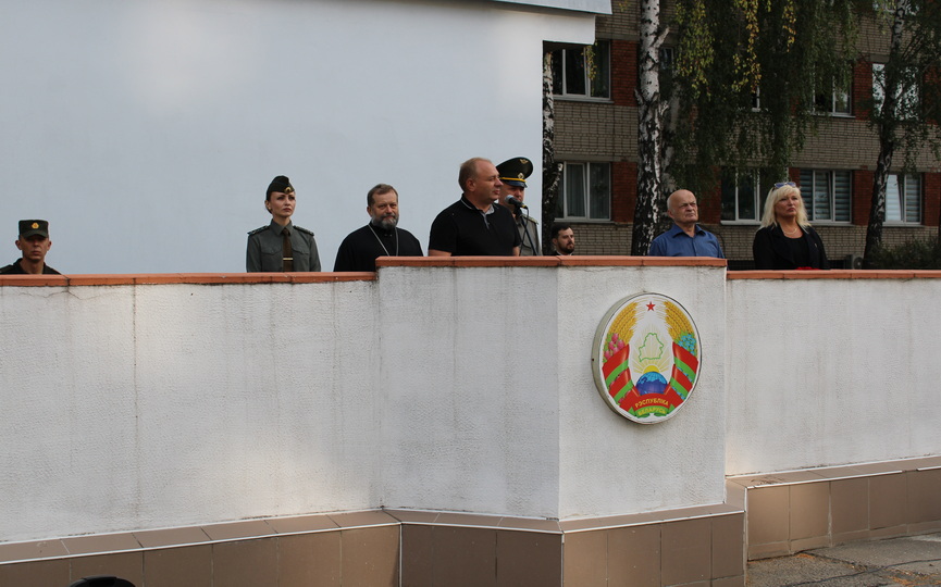 -miting-rekviem-v-pamyat-o-letchikakh-marfickom-i-zhuravleviche-proshel-v-baranovichakh_01.JPG