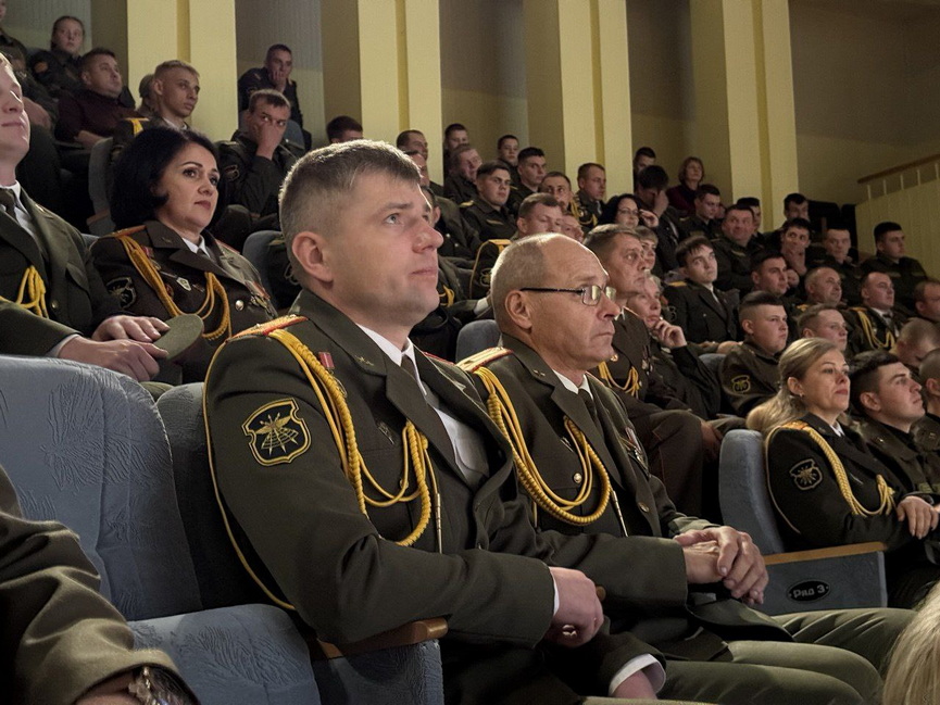 photo_2025-10-16_21-32-41 (2).jpg