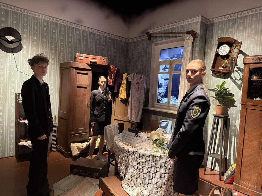 2-0-02-05-0 (10).jpg