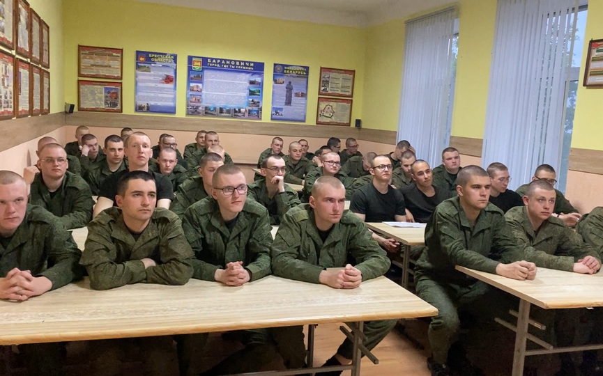 1-kurs-molodogo-bojca-v-85-j-brigade-svyazi_03.JPG