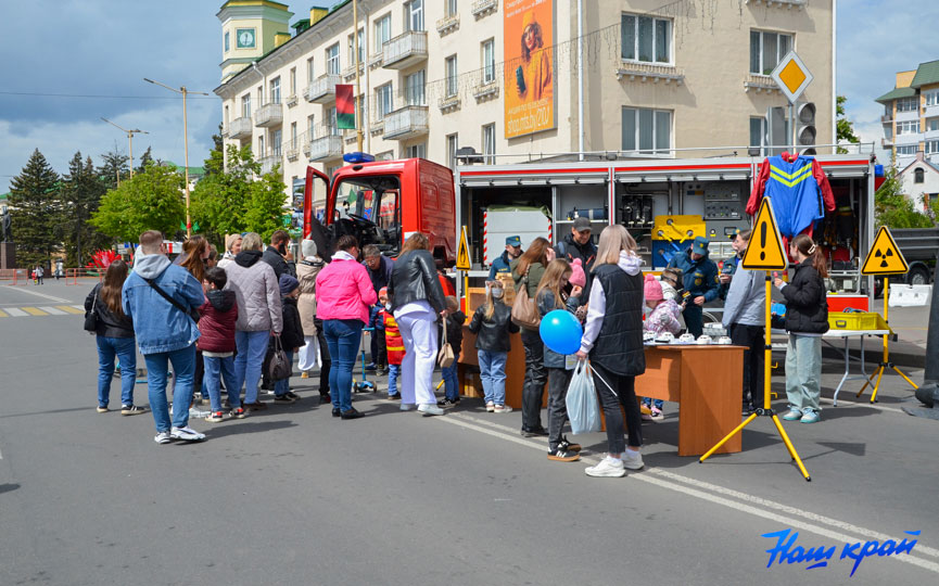 vystavka-spetstehniki-(4).jpg