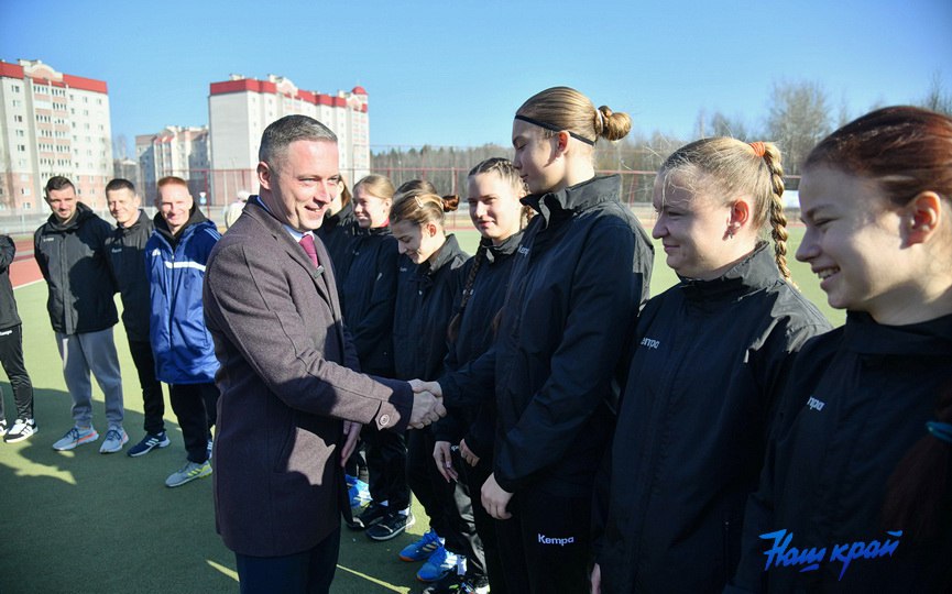 pozdravlenie-hokkey-na-trave-(10).jpg