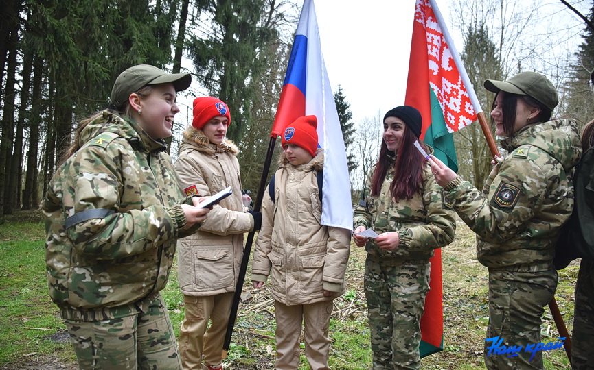 voenizirovannaya-igra-mezhdu-uchastnikami-voenno-patrioticheskikh-klubov (3).JPG