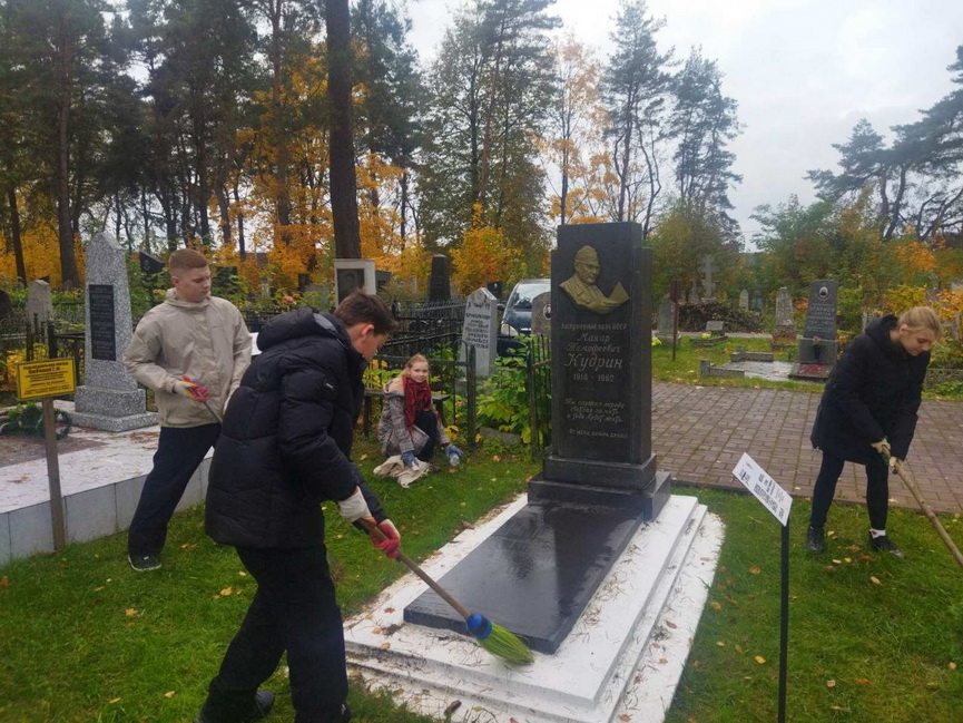 2025-10-17_18-45-19).jpg 2025-10-17_18-45-19).jpg