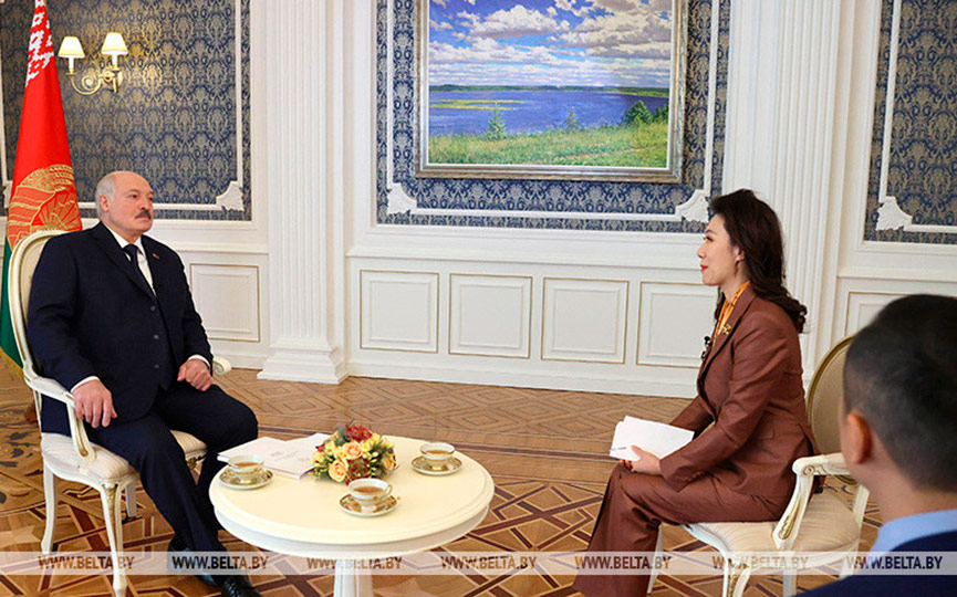 lukashenko-dal-intervyu-smi-kitaya2.jpg