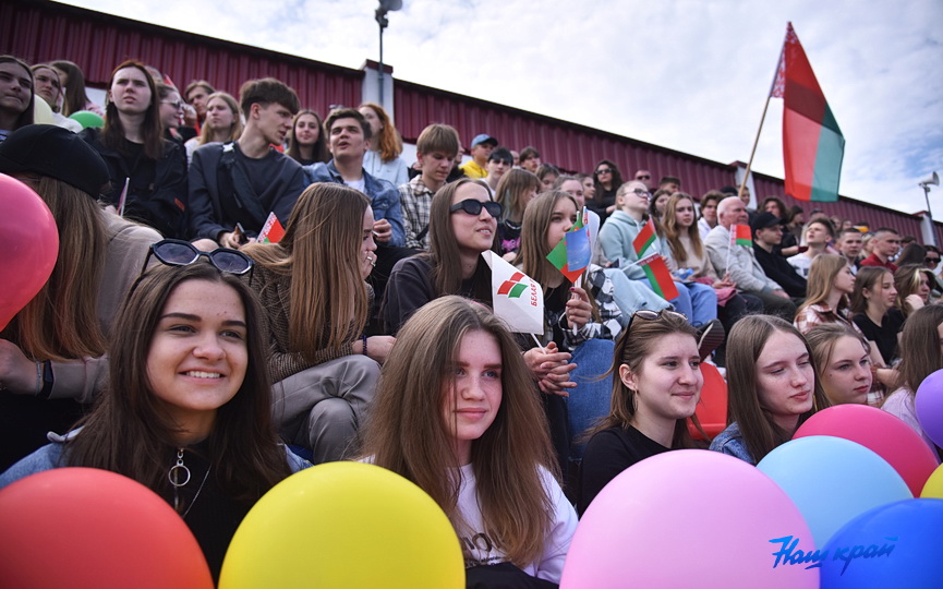 obnovlennyj-stadion-otkryt-v-baranovichakh-posle-rekonstrukcii_10.JPG