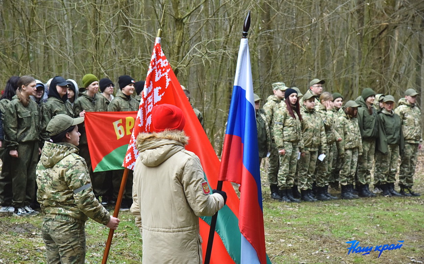 voenizirovannaya-igra-mezhdu-uchastnikami-voenno-patrioticheskikh-klubov (8).JPG