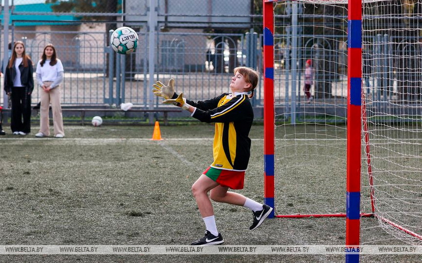 turnir-speshial-olimpiks-po-zhenskomu-futbolu-proshel-v-baranovichakh3.jpg