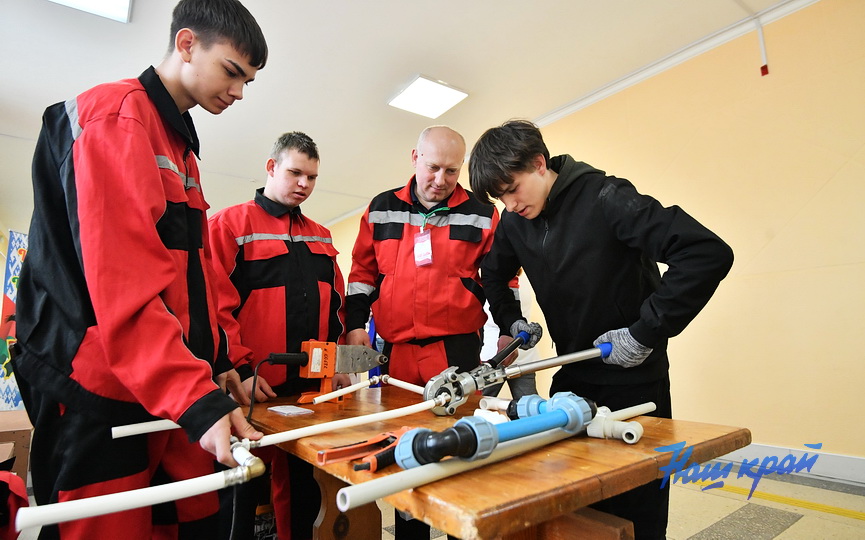 yarmarka-vakansii-molodezh (5).JPG