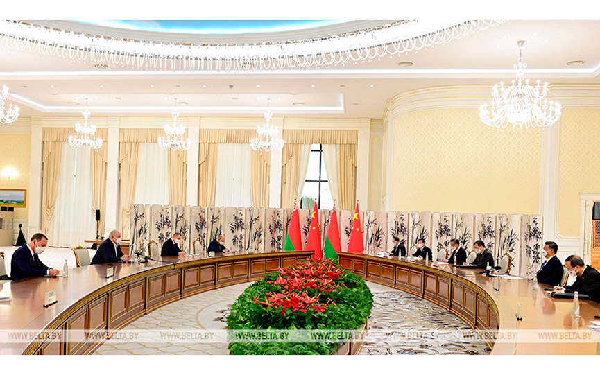 prezident-belarusi-aleksandr-lukashenko-i-predsedatel-kitajskoj-narodnoj-respubliki-si-czinpin-vstretilis-v-samarkande3.jpg