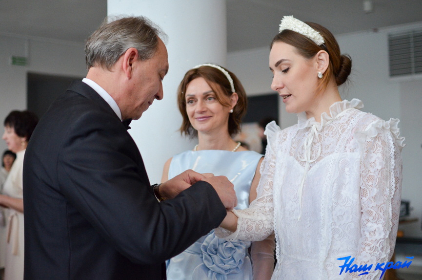 1-0004 (4).jpg 1-0004 (4).jpg