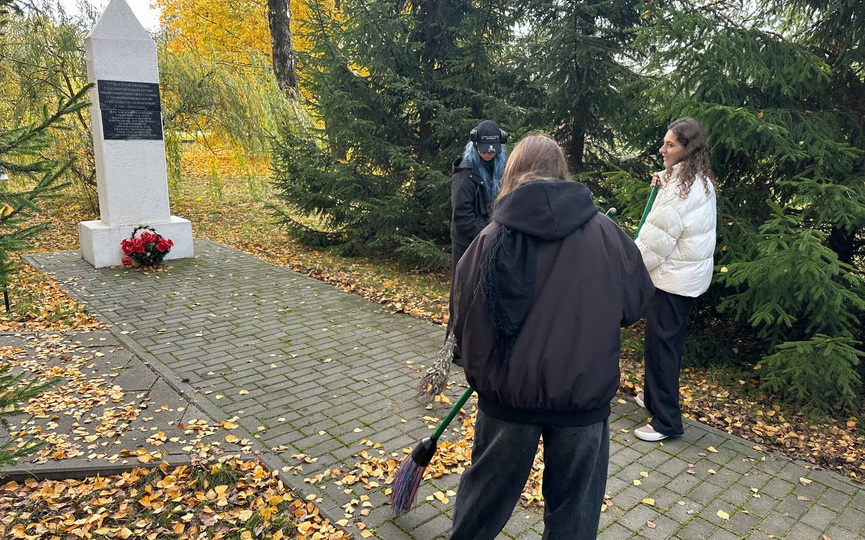 photo_2025-10-22_16-14-17.jpg photo_2025-10-22_16-14-17.jpg