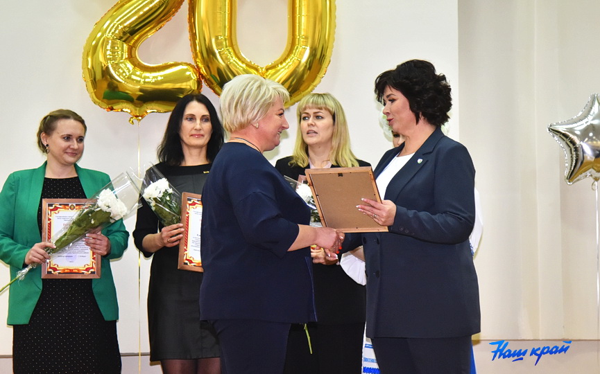 centr-sotsialnogo-obsluzhivaniya-ubilej-32.JPG