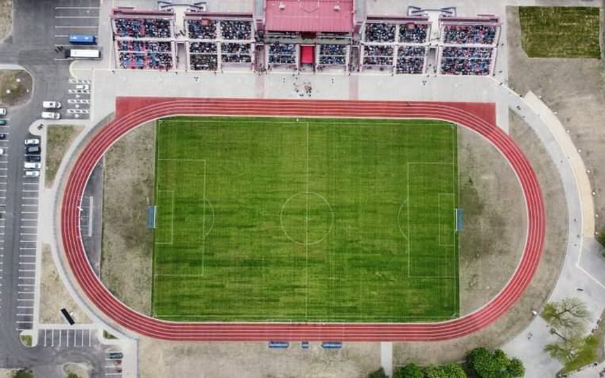 kak-vyglyadit-otkrytyj-posle-rekonstrukcii-stadion-v-baranovichakh-s-vysoty-ptichego-poleta_11.jpg