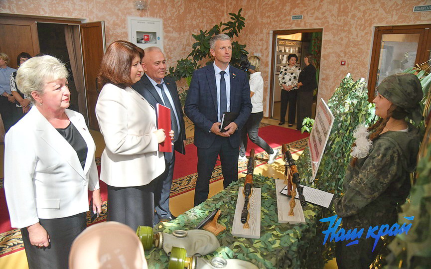 _2553 (1).JPG