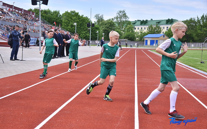 obnovlennyj-stadion-otkryt-v-baranovichakh-posle-rekonstrukcii_21.JPG