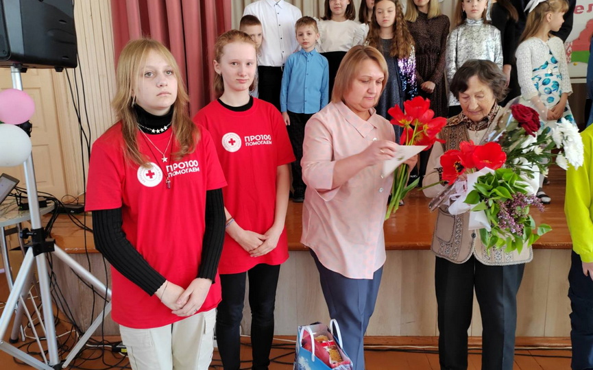 na-prazdnichnyj-koncert-v-ssh-3-goroda-baranovichi-byla-priglashena-uznica_11.jpg