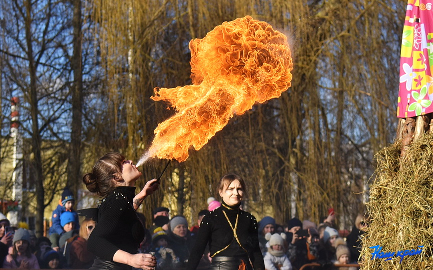 fire-show-maslenitsa-12.JPG