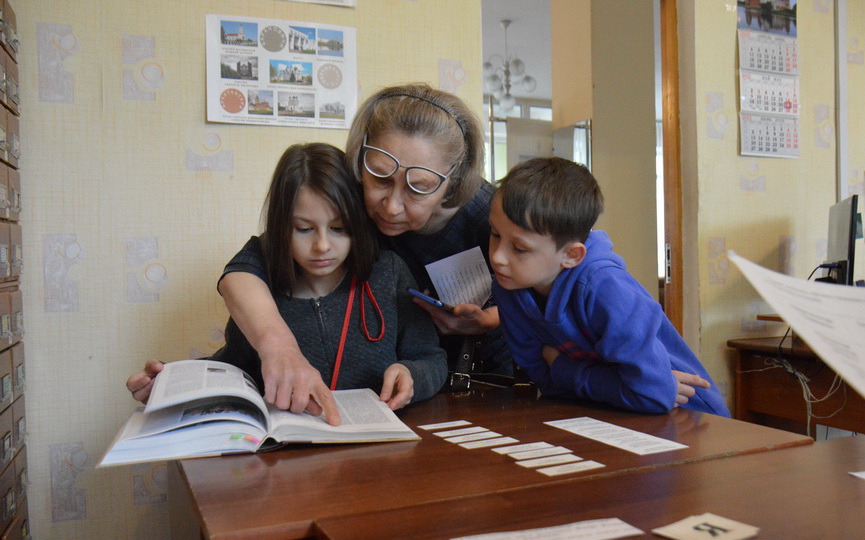 interaktivnaya-bibliotechnaya-ploshchadka-muzyka-v-kazhdom-iz-nas-sobrala-gorozhan_04.jpg