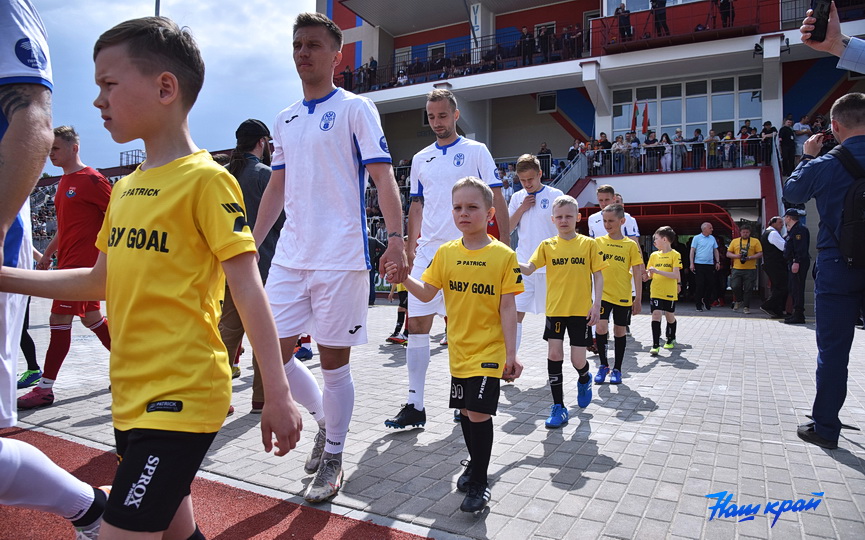 obnovlennyj-stadion-otkryt-v-baranovichakh-posle-rekonstrukcii_26.JPG