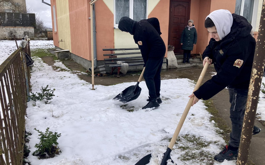 -ehstafetu-dobra-podkhvatila-molodezh_1.jpg