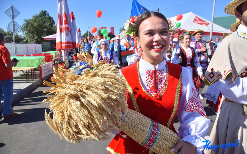 shestvie-kolonny-na-dozhinki-2022_26.JPG