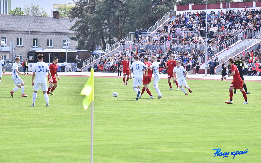 obnovlennyj-stadion-otkryt-v-baranovichakh-posle-rekonstrukcii_34.JPG