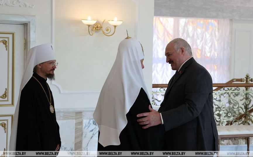 aleksandr-lukashenko-na-vstreche-s-patriarkhom-kirillom-.jpg