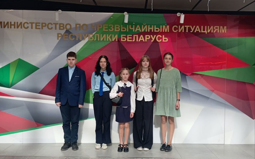 2026-04-04_14-41-58-1).jpg 2026-04-04_14-41-58-1).jpg