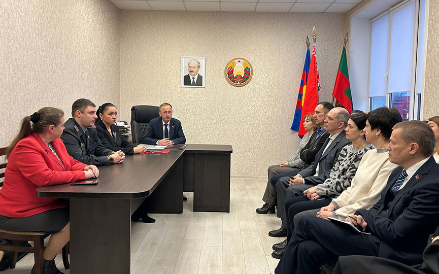 2025-11-20_19-27-(4).jpg 2025-11-20_19-27-(4).jpg