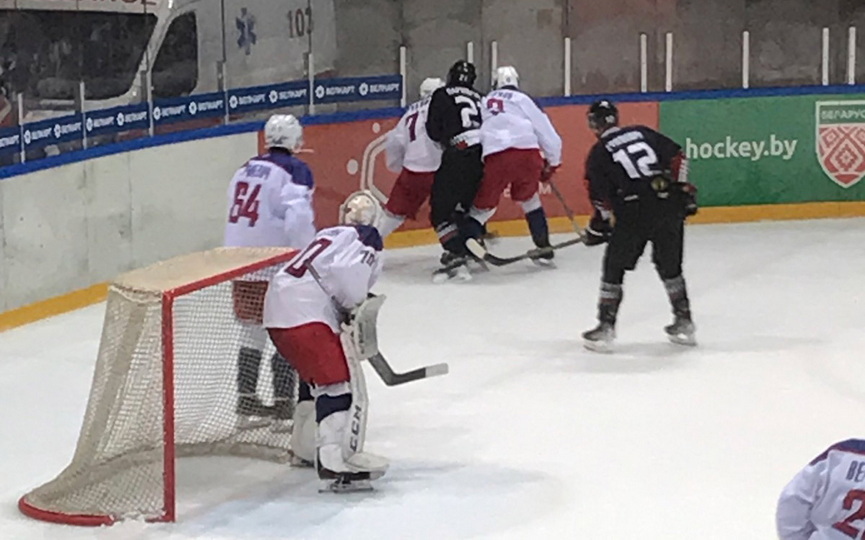 pervaya-pobeda-baranovichskikh-khokkeistov-v-chempionate-vysshej-ligi.jpg