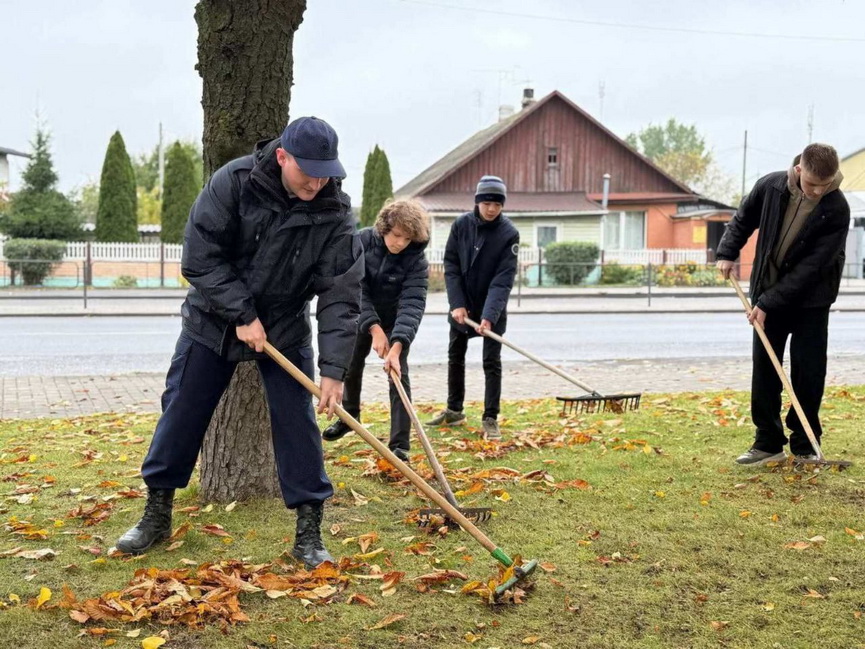 2025-10-17_18-45-10).jpg 2025-10-17_18-45-10).jpg