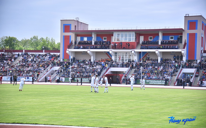 obnovlennyj-stadion-otkryt-v-baranovichakh-posle-rekonstrukcii_32.JPG