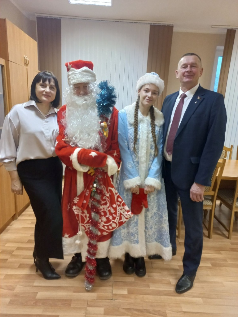 2025-12-31_22-31-20-564.jpg 2025-12-31_22-31-20-564.jpg