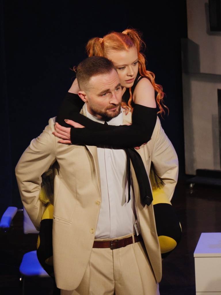 40110 (2).jpg 40110 (2).jpg