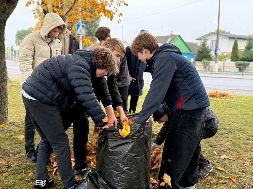 2025-10-17_18-45-8).jpg 2025-10-17_18-45-8).jpg