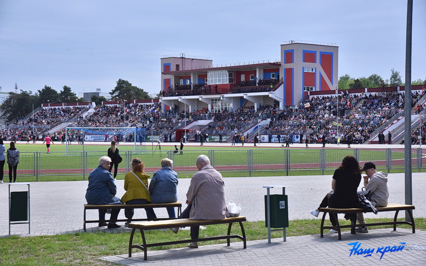 obnovlennyj-stadion-otkryt-v-baranovichakh-posle-rekonstrukcii_35.JPG