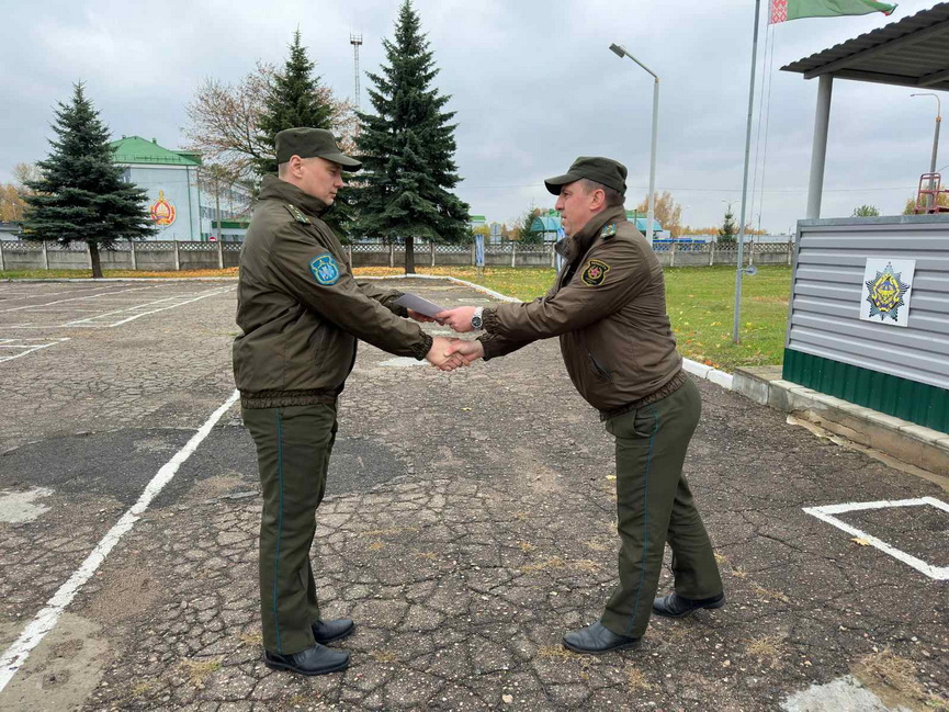 2025-10-27_11-45-32-421 (4).jpg 2025-10-27_11-45-32-421 (4).jpg