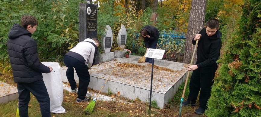 2025-10-17_18-45-23).jpg 2025-10-17_18-45-23).jpg